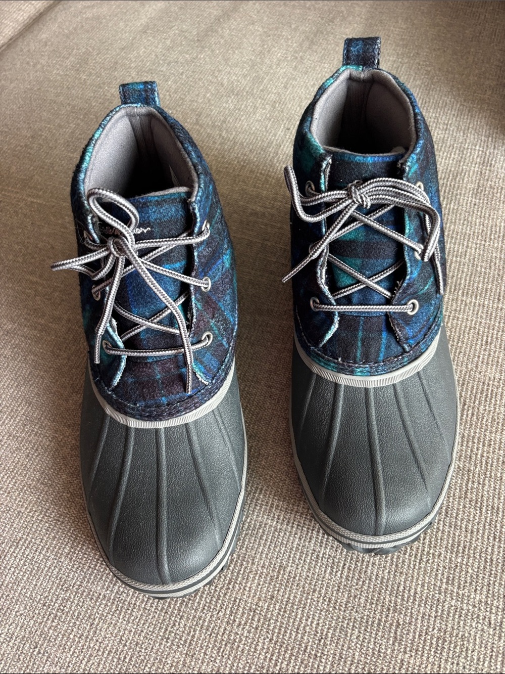Eddie Bauer Women’s Blue-Green Plaid Waterproof Duck Boots size 9